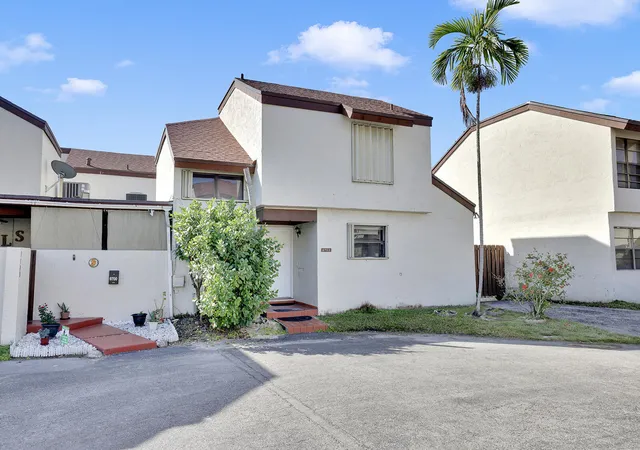 1st image of 9702 Nw 5Th Ln #9702, Miami, FL 33172 | MLS# R11166455