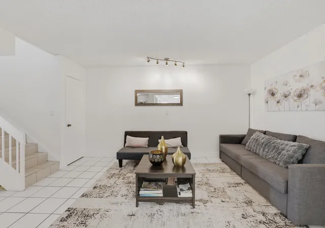 2nd image of 9702 Nw 5Th Ln #9702, Miami, FL 33172 | MLS# R11166455