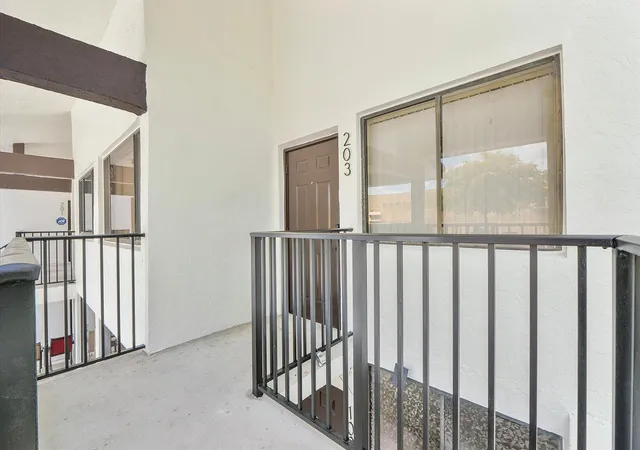 2nd image of 3100 Nw 46th St #203, Fort Lauderdale, FL 33309 | MLS# F10554173