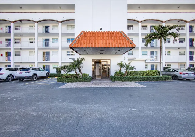 1st image of 21 Yacht Club Dr #505, North Palm Beach, FL 33408 | MLS# R11166577