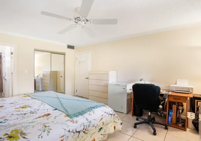 2nd image of 3400 Nw 48Th Ave, Lauderdale Lakes, FL 33319