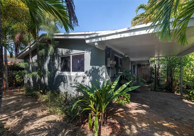 1st image of 1009 Ne 23Rd Dr #1013 Ne 23 Dr, Wilton Manors, FL 33305 | MLS# F10554896