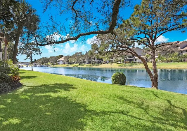 2nd image of 16671 N Traders Xing N #121, Jupiter, FL 33477 | MLS# A11970636