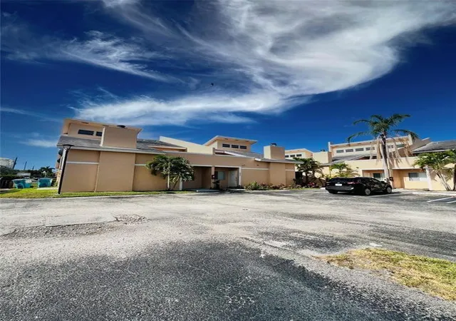Homes for sale in Coral Springs, FL | 3947 Coral Springs Dr, Coral Springs, FL 33065