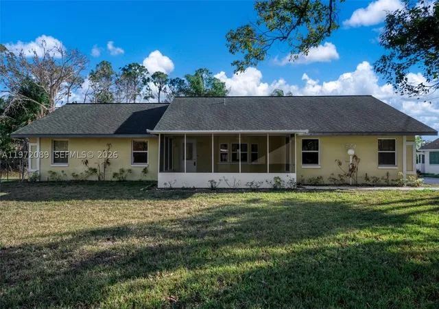 Single family home for sale at 1273 Woodbury Avenue, Sebring, FL 33875 | MLS# A11972089