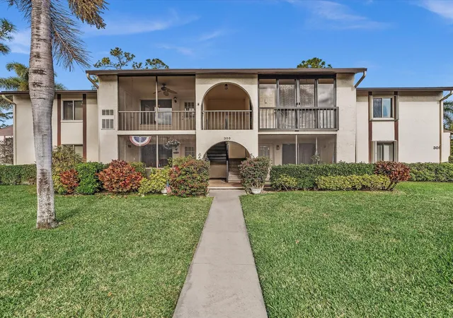 1st image of 305 Knotty Pine Cir #A2, Greenacres, FL 33463 | MLS# F10554957