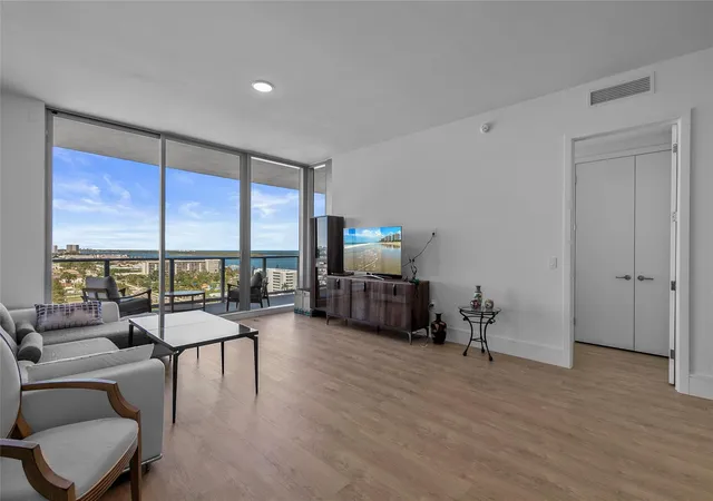 3rd image of 220 Lake Shore Dr #1417, Lake Park, FL 33403 | MLS# F10554913
