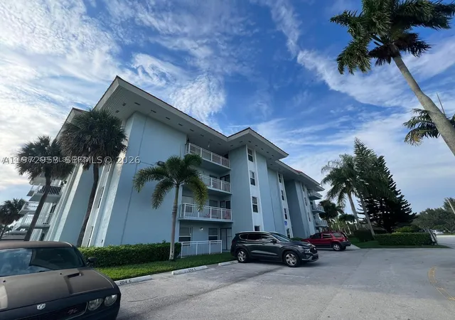 Photo 2 of Condo for sale at 455 S Pine Island Rd #410C, Plantation, FL 33324 | MLS# A11972953 | Listing updated on 2026-08-26