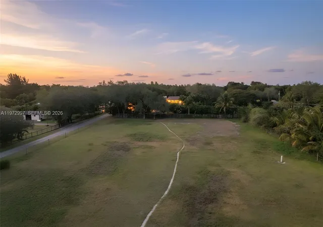 3rd image of 25710 Sw 153 Ct, Unincorporated Dade, FL 33032 | MLS# A11972997