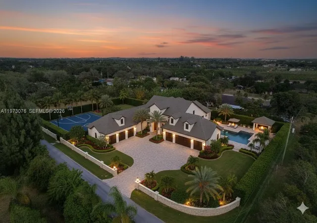 4th image of 25730 Sw 153 Ct, Unincorporated Dade, FL 33032 | MLS# A11973076