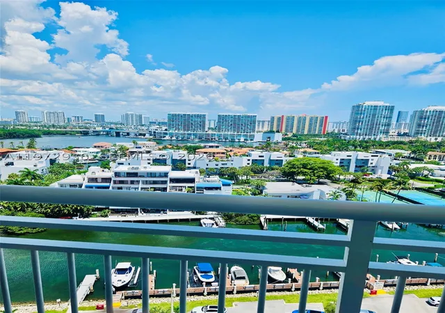 3rd image of 400 Kings Point Dr #1624, Sunny Isles Beach, FL 33160 | MLS# A11972936