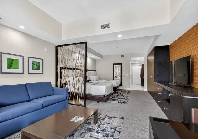 3rd image of 5300 Nw 87Th Ave #1215, Doral, FL 33178 | MLS# R11167099