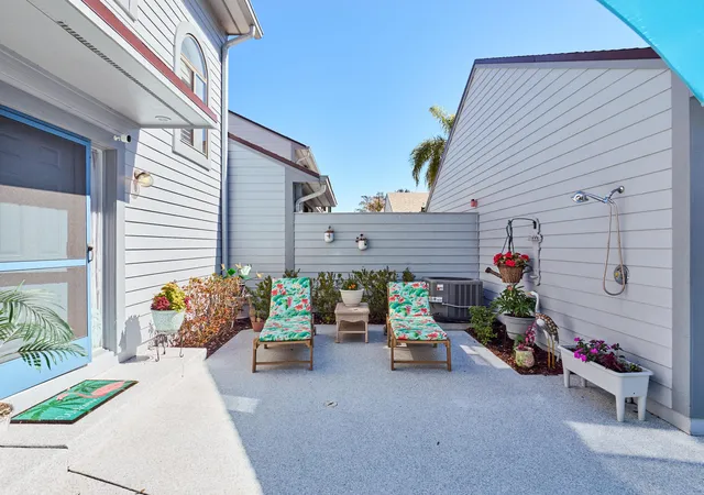 5th image of 6116 Se Georgetown Pl, Hobe Sound, FL 33455 | MLS# R11167244