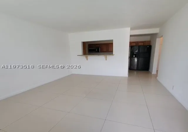 Listing Photo 4 - Condo for sale in building located at 1845 Pembroke Rd, Hollywood, FL 33020 - Unit #3-22