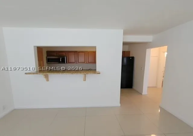 Listing Photo 5 - Condo for sale in building located at 1845 Pembroke Rd, Hollywood, FL 33020 - Unit #3-22