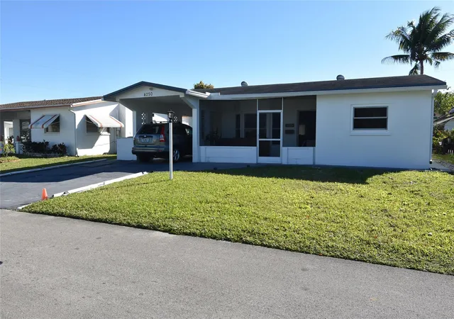 Homes for sale in Lauderdale Lakes, FL | 4250 Nw 49th Ter, Lauderdale Lakes, FL 33319 | MLS# F10552467
