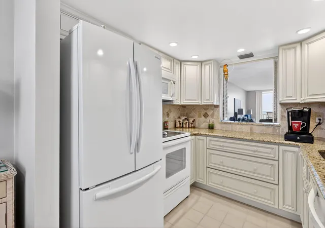 Homes for sale in Hutchinson Island, FL | 5055 N Hwy A1A #505, Hutchinson Island, FL 34949 | MLS# R11167329