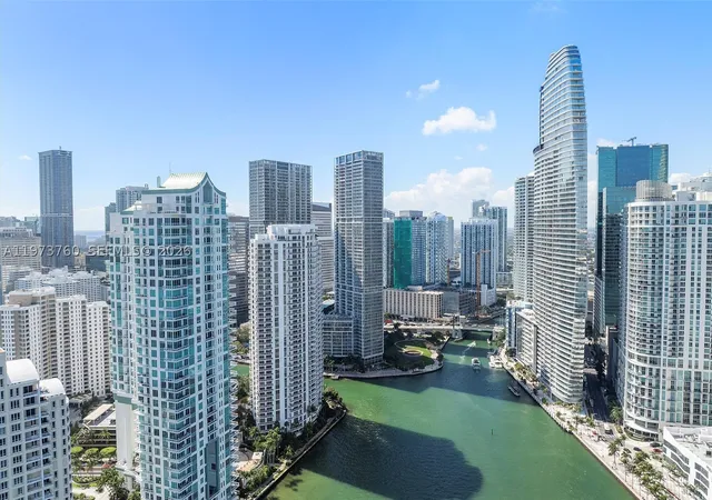 4th image of 300 Biscayne Blvd Way #903, Miami, FL 33131 | MLS# A11973760