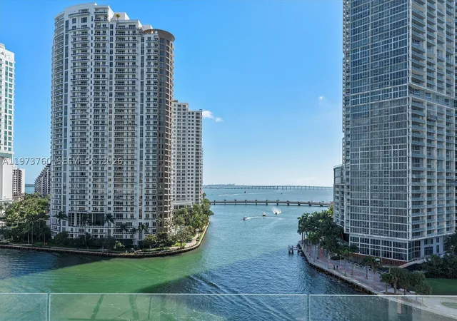 5th image of 300 Biscayne Blvd Way #903, Miami, FL 33131 | MLS# A11973760