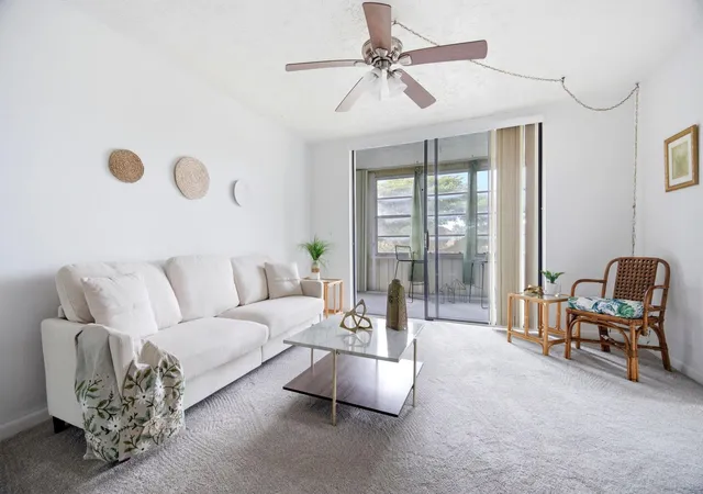 3rd image of 2801 Somerset Dr #401, Lauderdale Lakes, FL 33311 | MLS# F10555270