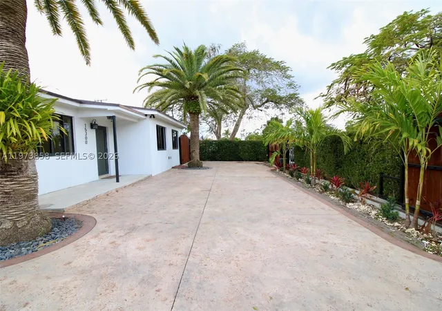 Photo 1 of Single family home for sale at 15300 Sw 299th St, Homestead, FL 33033 | MLS# A11973858 | Listing updated on 2026-04-02
