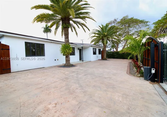 Photo 3 of Single family home for sale at 15300 Sw 299th St, Homestead, FL 33033 | MLS# A11973858 | Listing updated on 2026-04-02