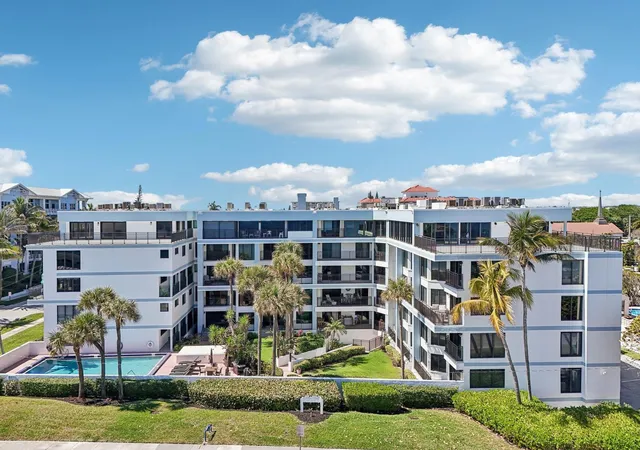 Homes for sale in Deerfield Beach, FL | 665 Se 21St Ave, Deerfield Beach, FL 33441