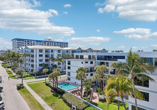 Homes for sale in Deerfield Beach, FL | 665 Se 21st Ave #107, Deerfield Beach, FL 33441 | MLS# F10555267