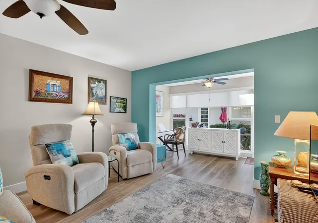 5th image of 8871 Warwick Dr, Boca Raton, FL 33433 | MLS# R11167620
