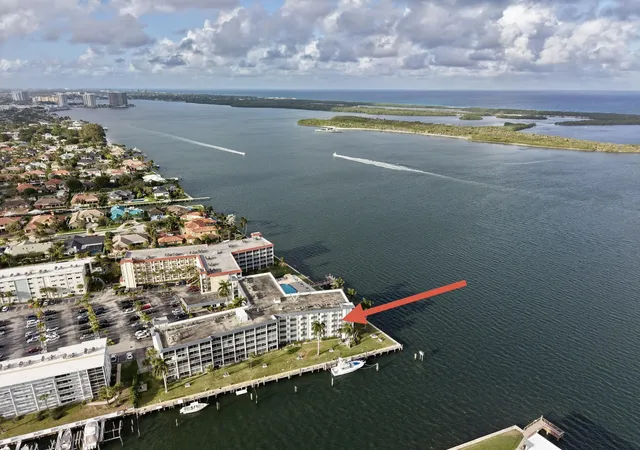 5th image of 100 Paradise Harbour Blvd #304, North Palm Beach, FL 33408 | MLS# R11167637