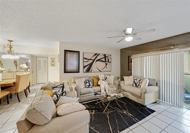4th image of 2710 Riverside Dr #106-a, Coral Springs, FL 33065 | MLS# F10555512