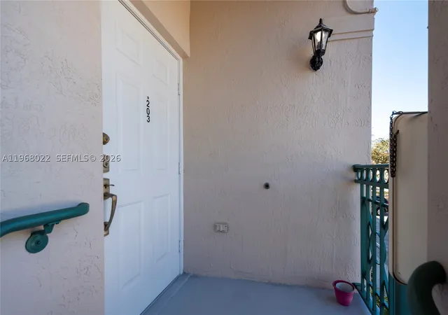 4th image of 2151 Nw 77Th Way #203, Pembroke Pines, FL 33024 | MLS# A11968022