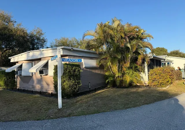 Homes for sale in Palm Beach Gardens, FL | 2555 Pga Blvd #137, Palm Beach Gardens, FL 33410 | MLS# R11167864