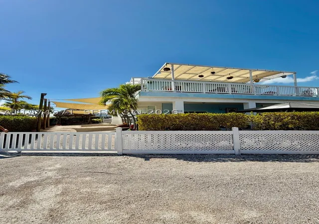 2nd image of 212 Banyan Ln, Tavernier, FL 33070 | MLS# A11974971