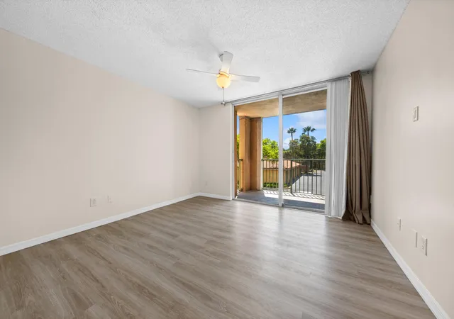 Homes for sale in Hypoluxo, FL | 117 Yacht Club Way #205, Hypoluxo, FL 33462 | MLS# R11167910