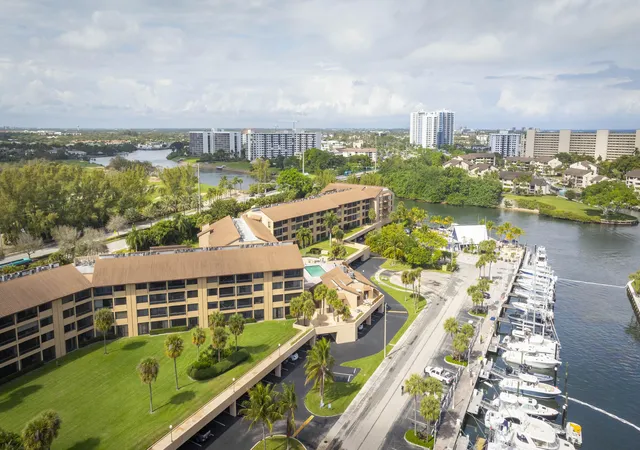 Homes for sale in North Palm Beach, FL | 1036 Us Highway 1, North Palm Beach, FL 33408 | Houzeo