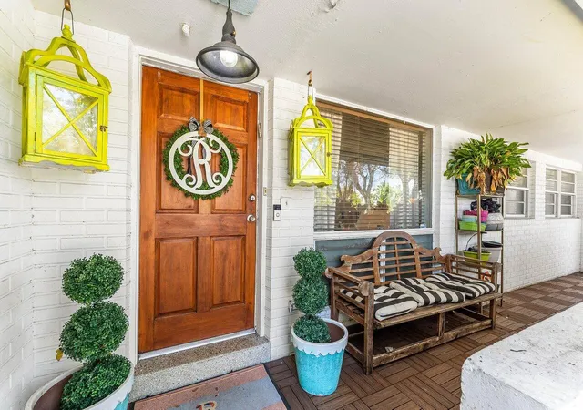 4th image of 102 Ne 22Nd St, Delray Beach, FL 33444 | MLS# R11168090