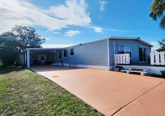 Homes for sale in Port St Lucie, FL | 4 Cartagesa, Port St Lucie, FL 34952 | MLS# R11168097