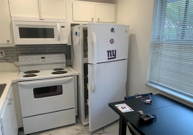 Homes for sale in Tamarac, FL | 9081 Lime Bay Blvd #214, Tamarac, FL 33321 | MLS# F10555818