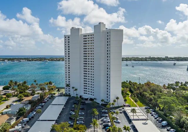 18th image of 5200 N Flagler Dr #404, West Palm Beach, FL 33407 | MLS# R11168175