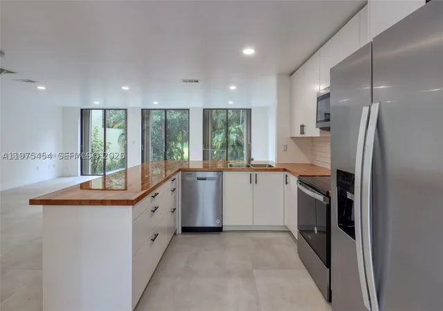 5th image of 3905 Adra Ave #J-46B, Doral, FL 33178 | MLS# A11975454