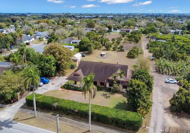 2nd image of 27745 Sw 167th Ave, Homestead, FL 33031 | MLS# A11975287