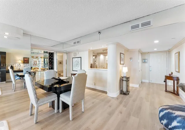 Listing Photo 4 - Condo for sale in building located at 3420 S S Ocean Blvd, Highland Beach, FL 33487 - Unit #11X