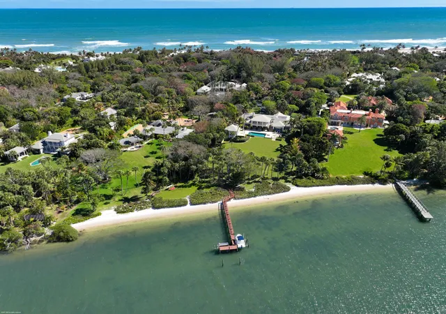 Homes for sale in Jupiter Island, FL | 228 S Beach Rd, Jupiter Island, FL 33455 | MLS# R11168328