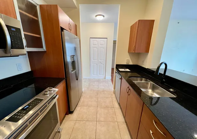 2nd image of 233 S Federal Hwy #Uph04, Boca Raton, FL 33432 | MLS# R11168388