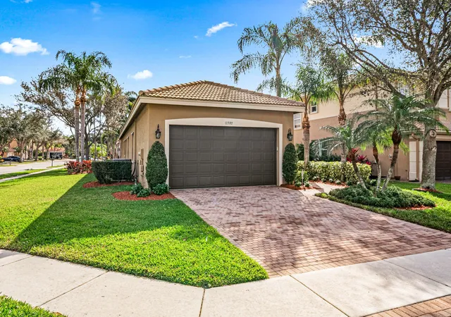 Homes for sale in Boynton Beach, FL | 11546 Ponywalk Trl, Boynton Beach, FL 33473 | MLS# R11168424
