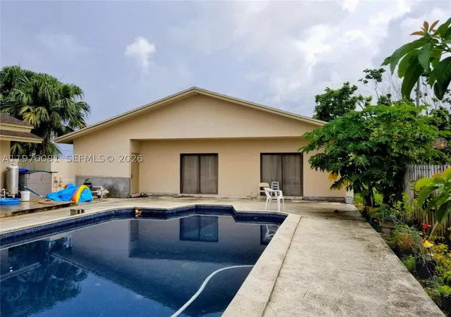 Photo 2 of Single family home for sale at 36995 Sw 209Th Ave, Homestead, FL 33034 | MLS# A11976081 | Listing updated on 2026-05-10