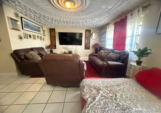 4th image of 5836 Wiley St, Hollywood, FL 33023 | MLS# F10555798
