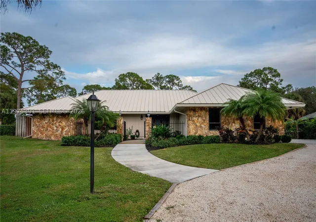 3rd image of 1872 Se Colony Way, Jupiter, FL 33478 | MLS# A11975391
