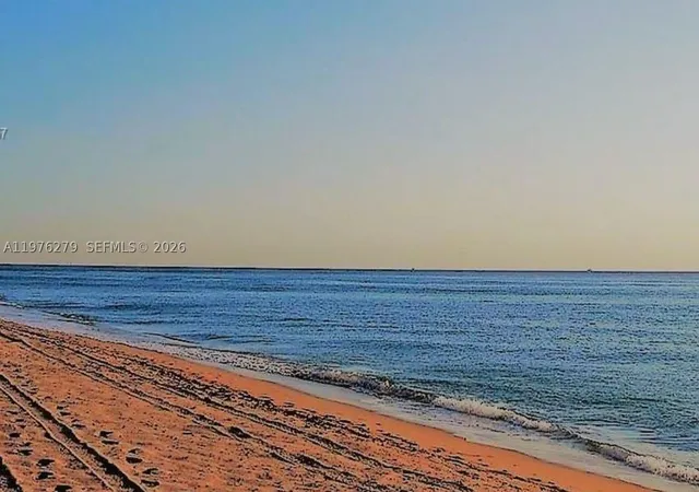 Photo 4 of Condo for sale at 4111 S Ocean Dr #3704, Hollywood, FL 33019 | MLS# A11976279 | Listing updated on 2026-03-10